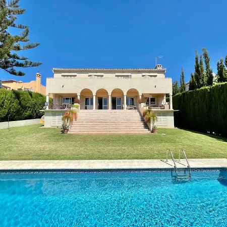 Lirios - Eaw Homes Villa