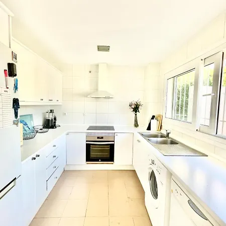 Villa Lirios Puerto Banus - Eaw Homes Marbella