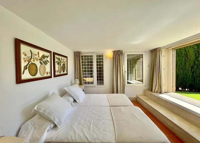 Lirios Puerto Banus - Eaw Homes Marbella